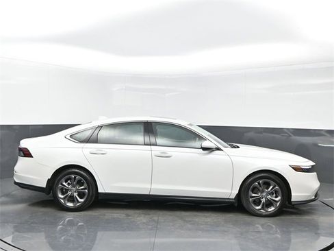 Certified 2024 Honda Accord EX image 7