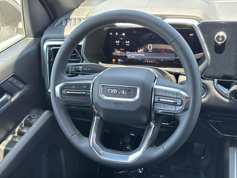 New 2026 GMC Canyon Elevation w/ LPO, Black Badging Package RWD image 8