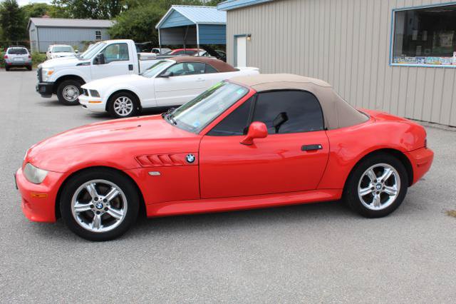 Used 2000 BMW Z3 2.5i RWD image 3