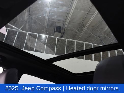 Used 2025 Jeep Compass Latitude w/ Sun & Sound Group AWD/4WD image 28