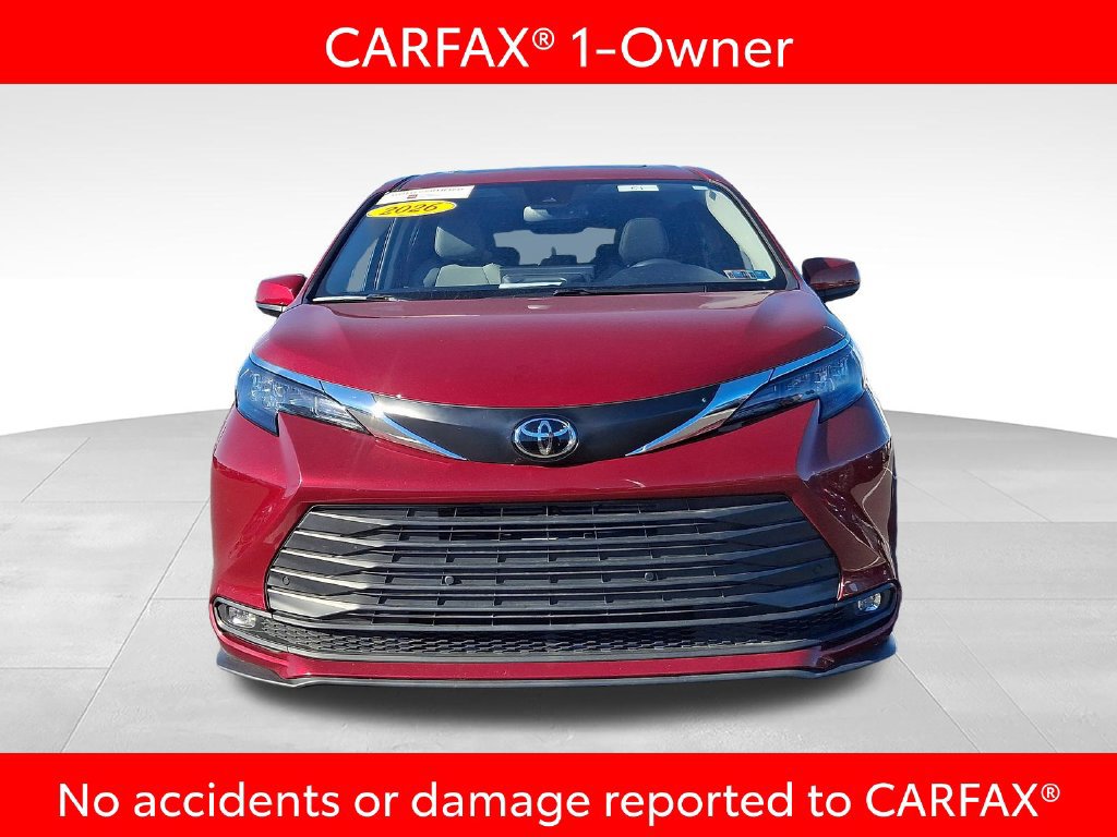 Certified 2026 Toyota Sienna XLE FWD image 4