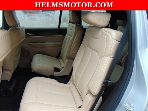 Certified 2025 Jeep Grand Cherokee L Limited image 33