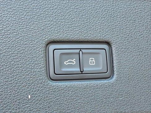 Certified 2026 Audi Q8 Premium Plus w/ Premium Plus Package AWD/4WD image 30