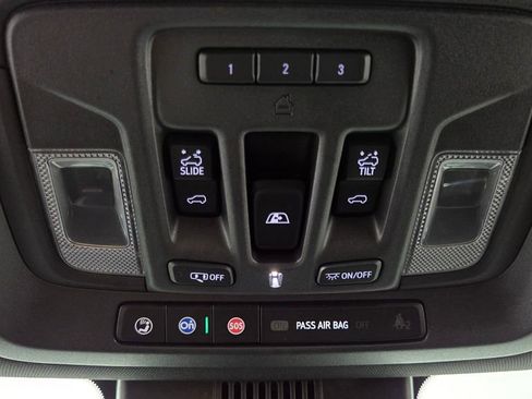 Used 2023 Chevrolet Silverado 1500 High Country w/ High Country Premium Package image 27