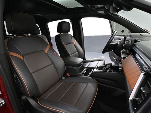 Used 2024 GMC Canyon AT4 w/ AT4 Premium Package image 51