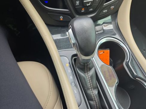 Used 2017 Buick Envision Premium AWD/4WD image 24