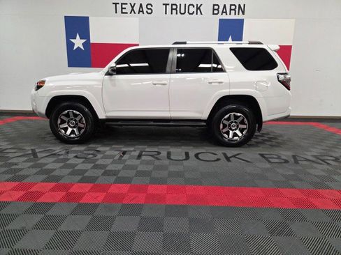 Used 2017 Toyota 4Runner TRD Off-Road Premium AWD/4WD image 1