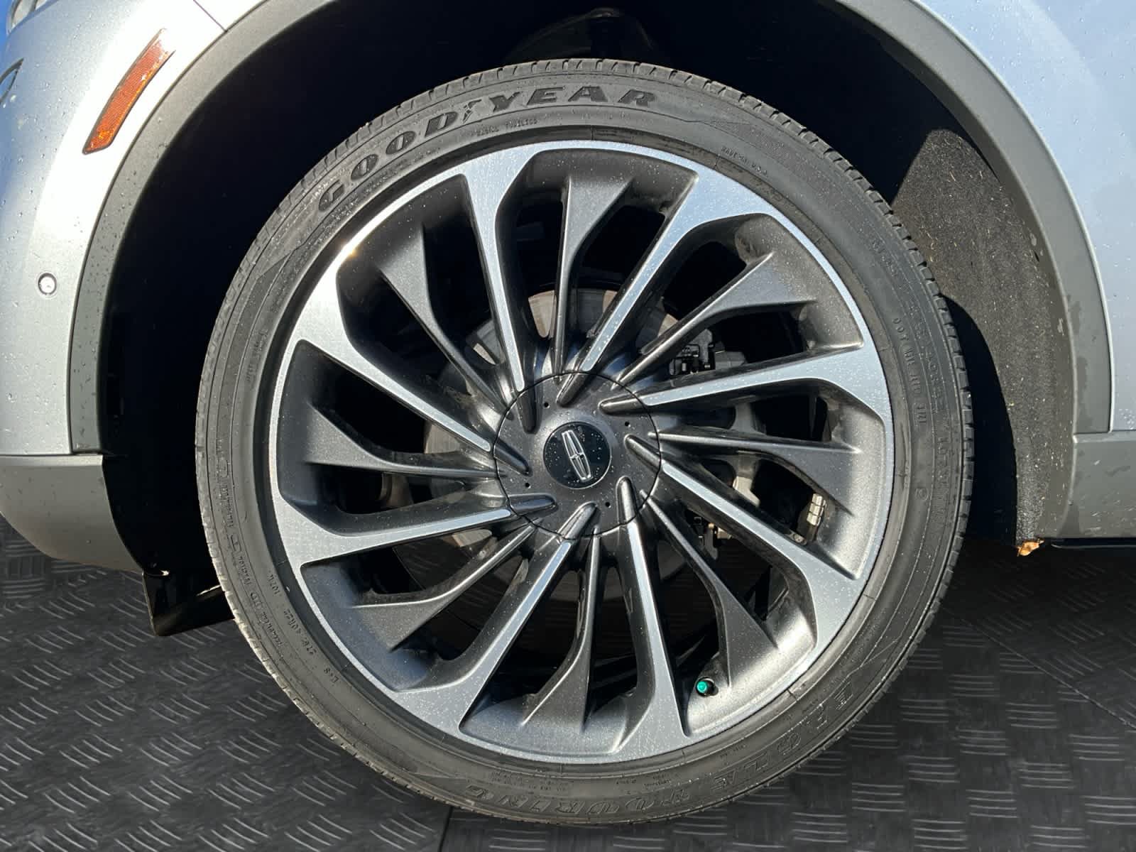 Used 2022 Lincoln Aviator Reserve w/ Equipment Group 201A AWD/4WD image 9