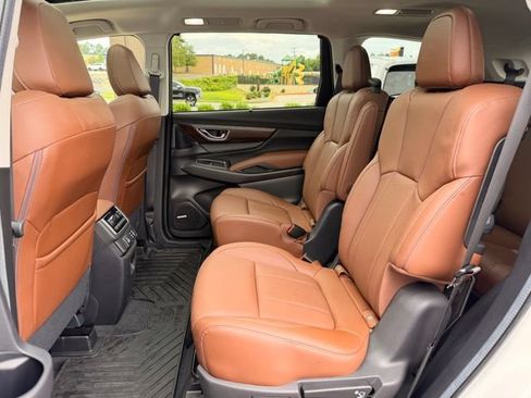 Used 2024 Subaru Ascent Touring AWD/4WD image 27