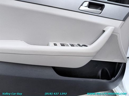 Used 2016 Hyundai Sonata SE FWD image 20