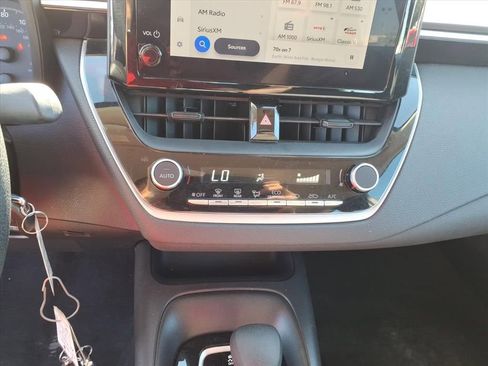 Used 2024 Toyota Corolla LE image 25