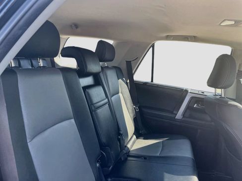 Used 2024 Toyota 4Runner SR5 Premium w/ Moonroof Package RWD image 28