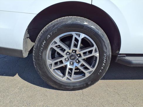 Used 2025 Ford Expedition Active image 7