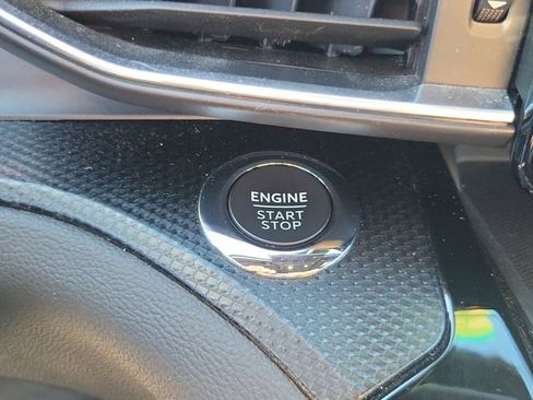 Used 2022 Ford Explorer ST image 30