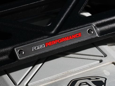 Used 2021 Ford Mustang Shelby GT500 w/ Carbon Fiber Track Pack RWD image 36