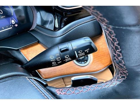 Used 2023 Jeep Grand Cherokee Summit AWD/4WD image 21