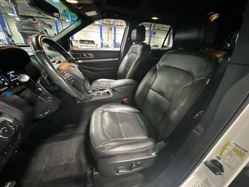 Used 2016 Ford Explorer Sport AWD/4WD image 17