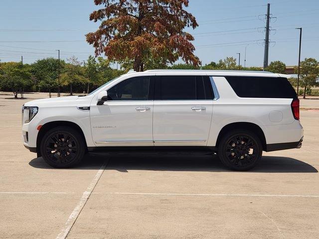 Used 2024 GMC Yukon XL Denali RWD image 2