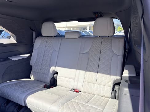 Used 2025 Cadillac Escalade IQ Luxury 1 AWD/4WD image 14