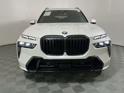 Certified 2025 BMW X7 xDrive40i w/ M Sport Package AWD/4WD image 3