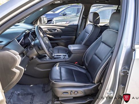 Used 2023 Chevrolet Traverse Premier AWD/4WD image 24