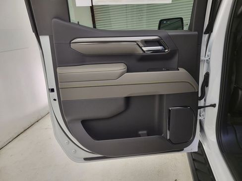 New 2026 Chevrolet Silverado 1500 ZR2 image 48