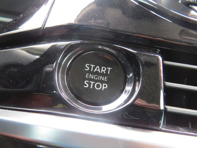 Used 2025 Nissan Pathfinder SV AWD/4WD image 24