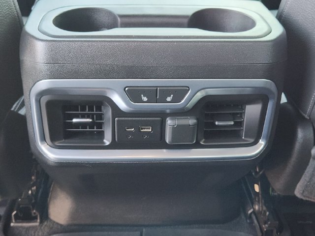 Used 2021 GMC Sierra 3500 Denali w/ Technology Package AWD/4WD image 30