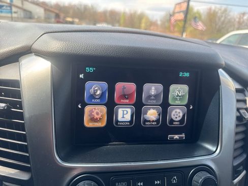 Used 2015 Chevrolet Suburban LTZ AWD/4WD image 36