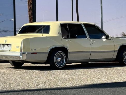 Used 1989 Cadillac De Ville Sedan FWD image 12