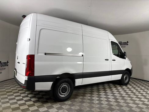 Used 2024 Mercedes-Benz Sprinter 2500 w/ Acoustic Package image 4