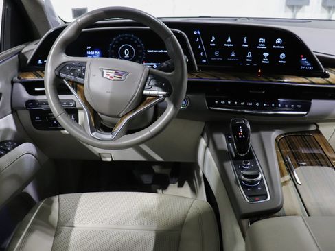 Certified 2022 Cadillac Escalade ESV Sport Platinum image 30