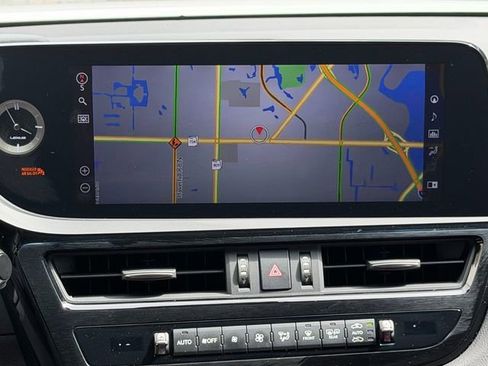 Used 2022 Lexus ES 350 F Sport w/ Accessory Package 2 FWD image 19