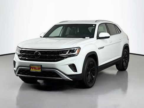 Used 2023 Volkswagen Atlas Cross Sport SE w/ Black Wheel Package AWD/4WD image 3