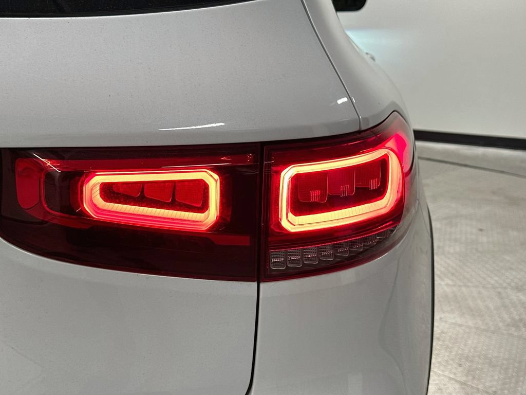 Certified 2023 Mercedes-Benz GLB 250 image 32