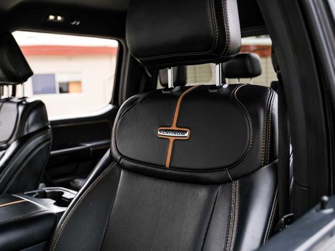 Used 2023 Ford F250 Platinum image 35