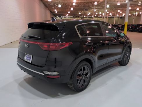 Used 2022 Kia Sportage LX w/ LX AWD Value Edition Package image 3