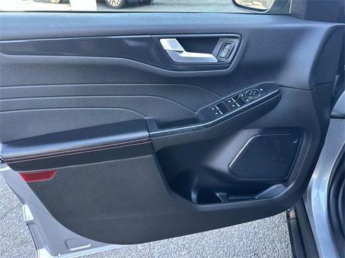 Used 2024 Ford Escape ST-Line image 20