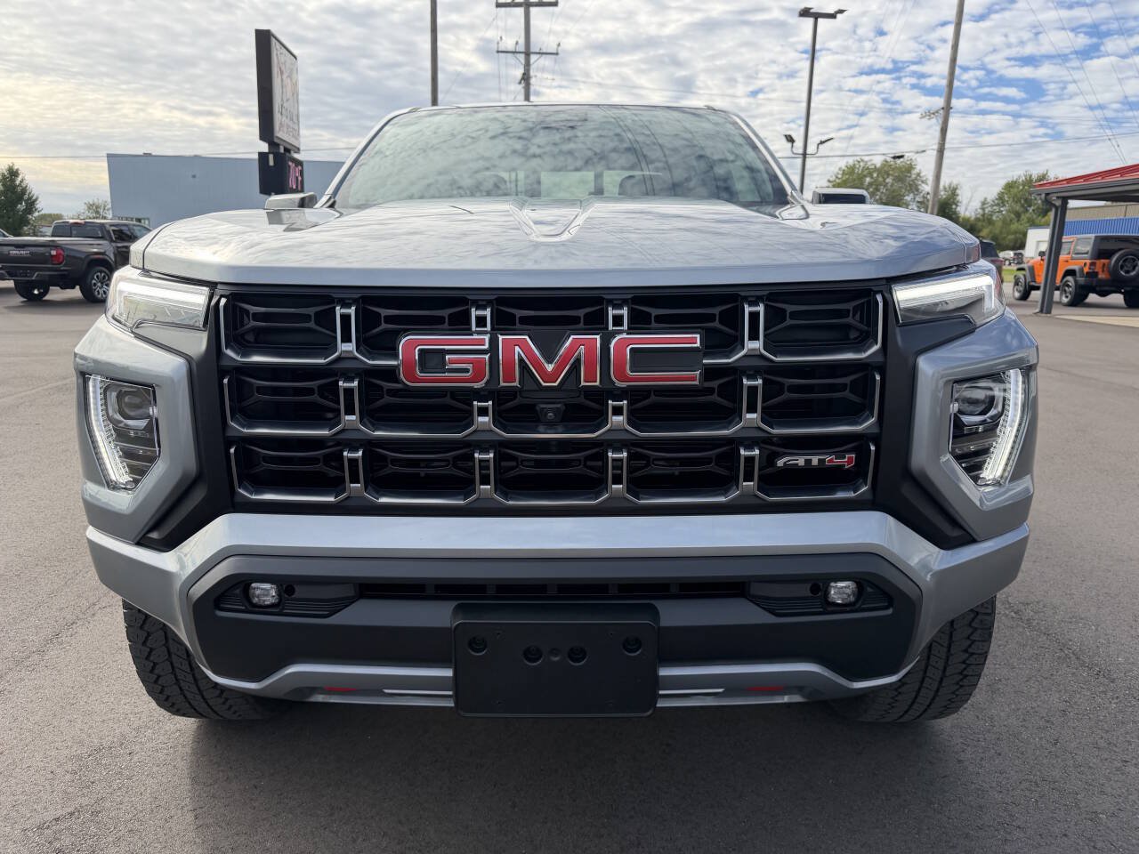Used 2024 GMC Canyon AT4 w/ AT4 Premium Package AWD/4WD image 39