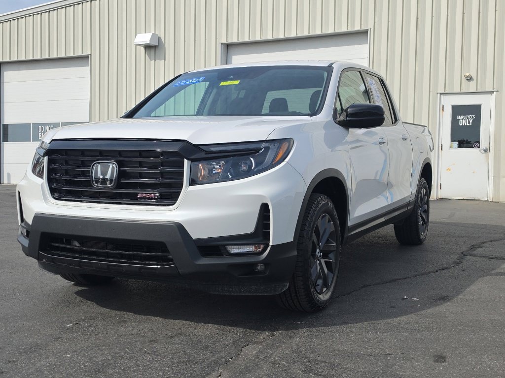 Certified 2023 Honda Ridgeline Sport image 3