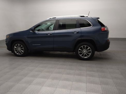 Used 2020 Jeep Cherokee Latitude Plus image 3