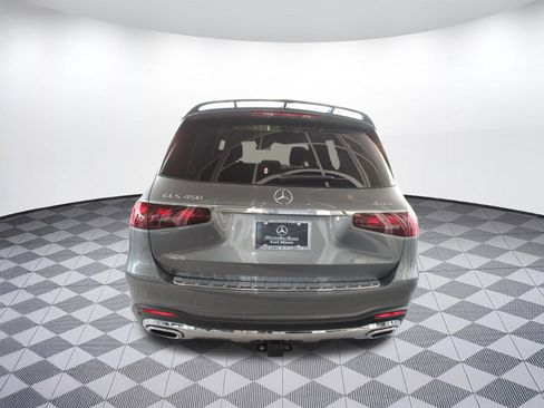 Used 2025 Mercedes-Benz GLS 450 4MATIC image 10