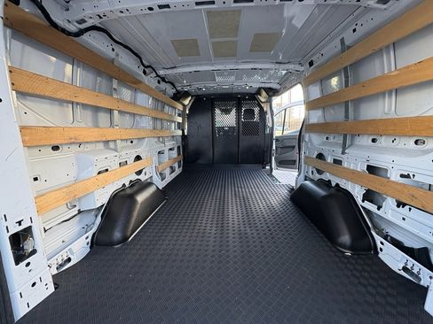 Used 2024 Ford Transit 250 Base w/ Exterior Upgrade Package image 25