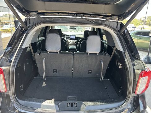 Used 2020 Ford Explorer XLT w/ Equipment Group 202A RWD image 20