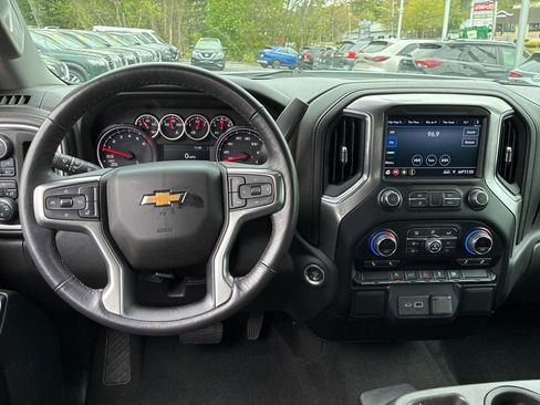 Used 2022 Chevrolet Silverado 1500 LT AWD/4WD image 15