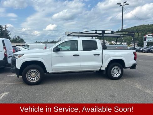 Used 2024 Chevrolet Colorado W/T w/ Safety Package RWD image 4