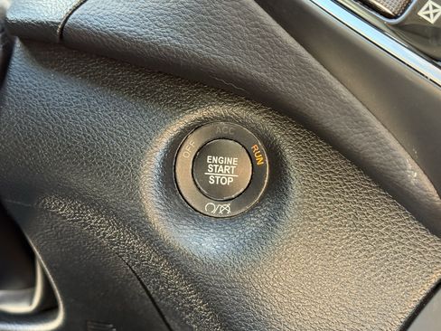 Used 2022 Jeep Cherokee Limited image 25