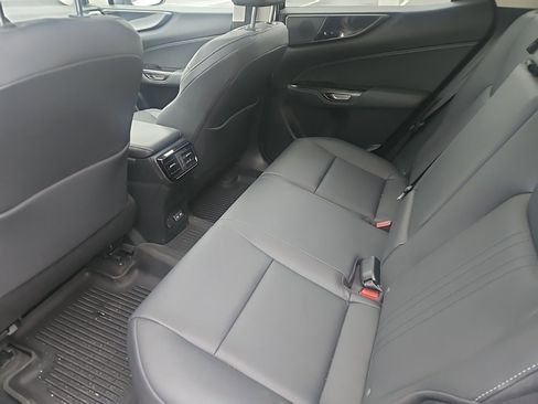 Used 2024 Lexus NX 350 AWD image 13