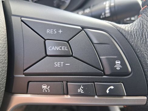 New 2025 Nissan Versa SR w/ Trunk Package image 12