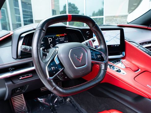 Used 2020 Chevrolet Corvette Stingray Preferred Cpe w/ 2LT Preferred Equipment Group RWD image 34